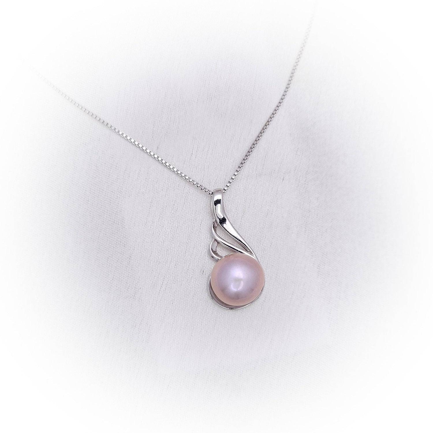 Natural Pearl Necklaces Collection