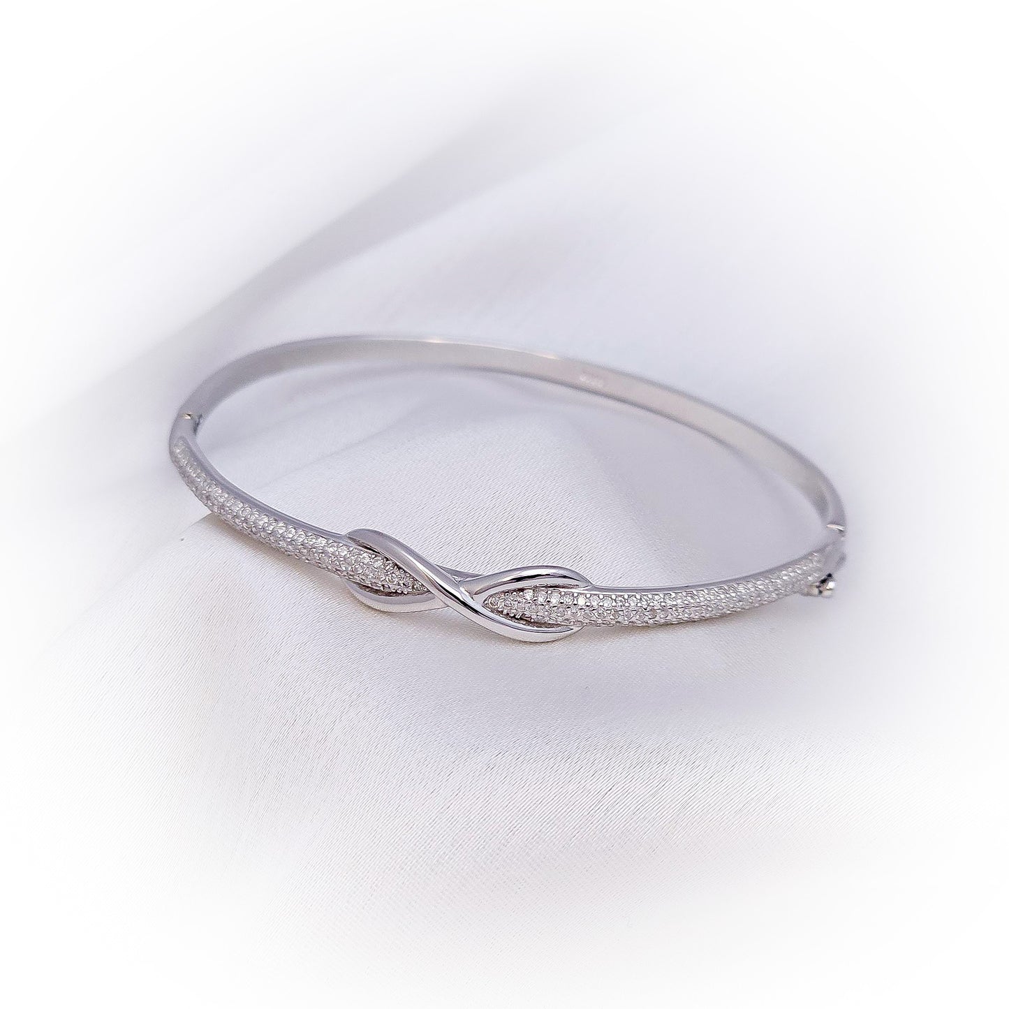 Silver Bangle B075