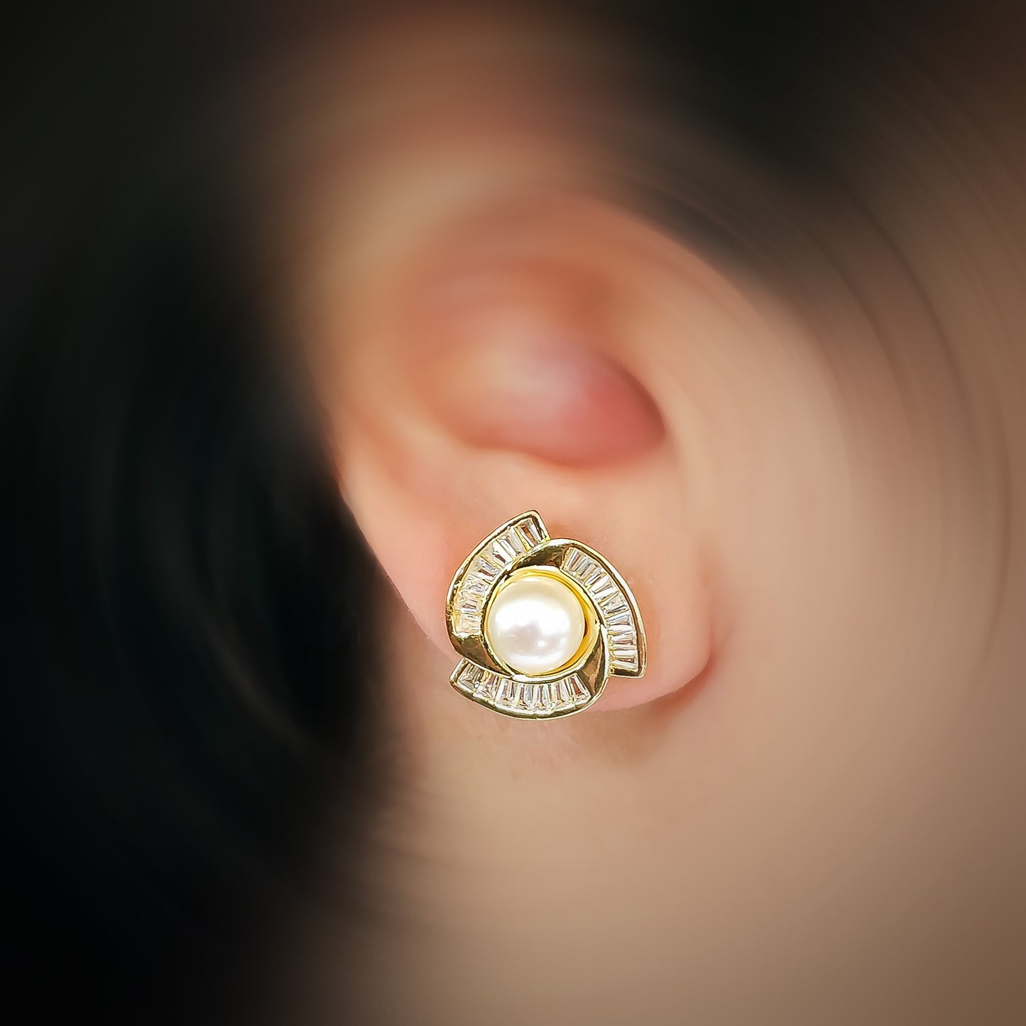 Natural Pearl Earrings E040 (White)
