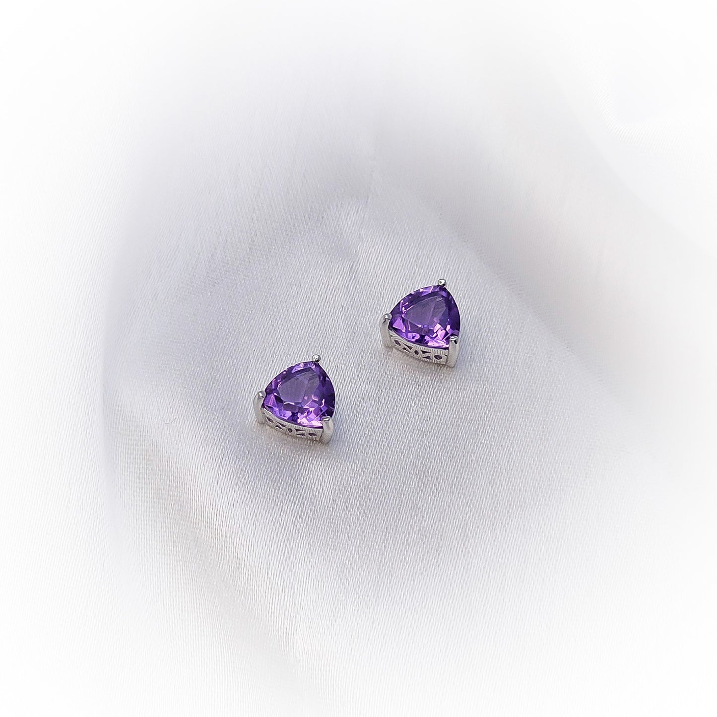 Silver Earrings E088 (Natural Amethyst)