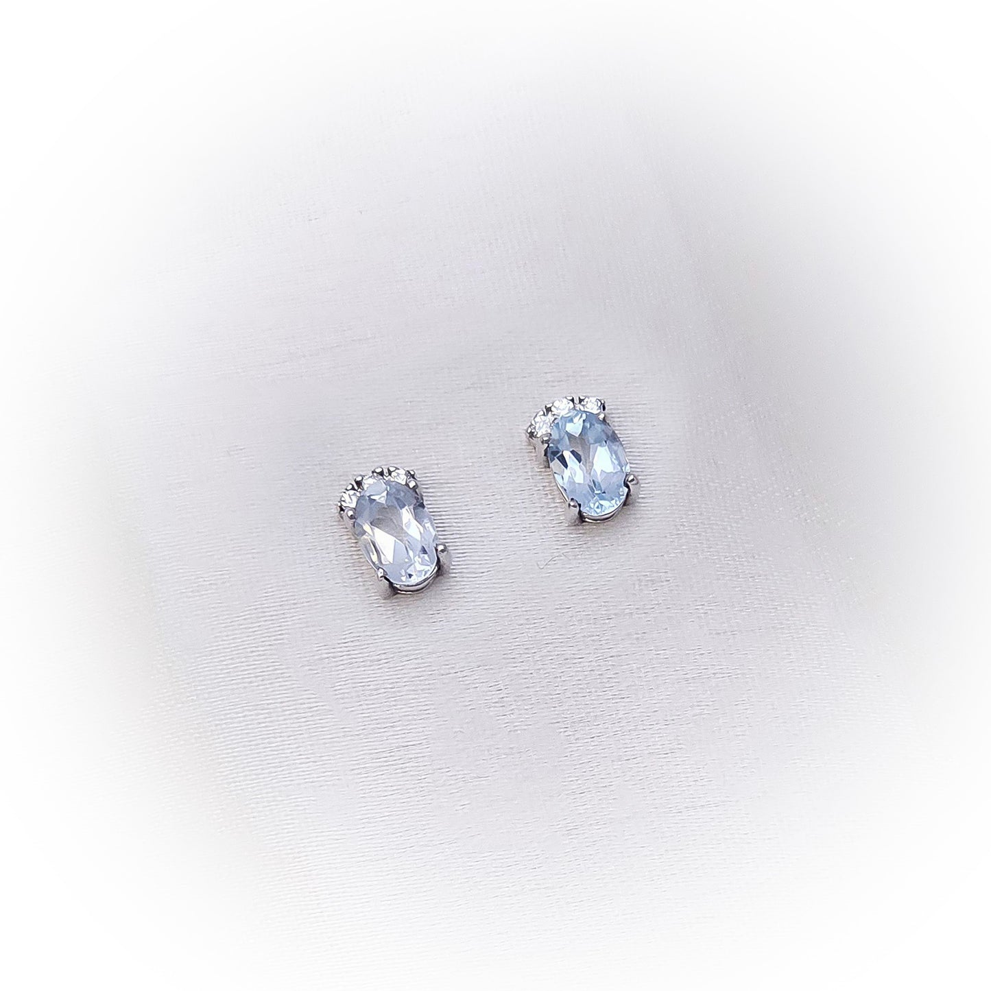 Silver Earrings E110 (Natural Topaz)