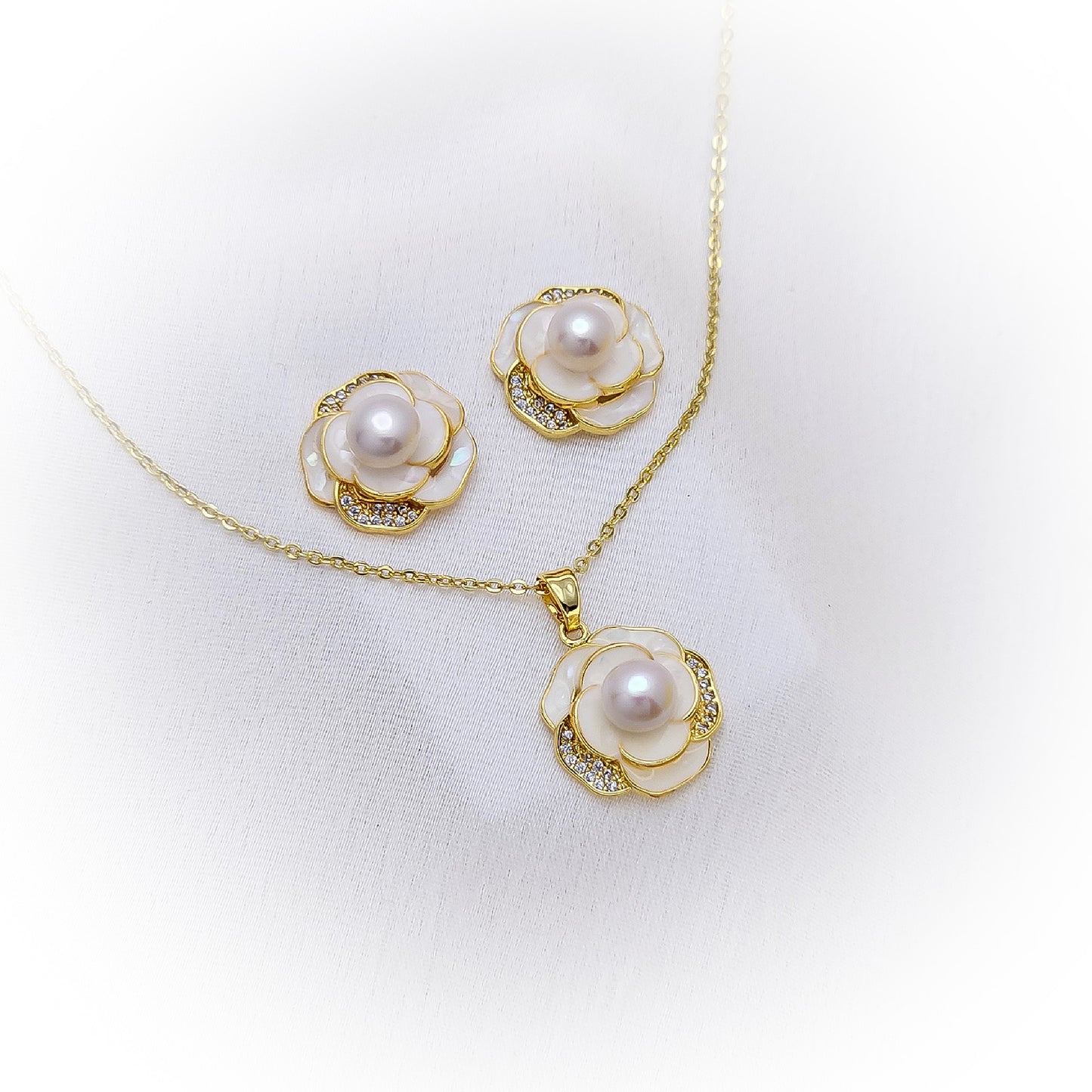 Natural Pearl Set N070 & E013