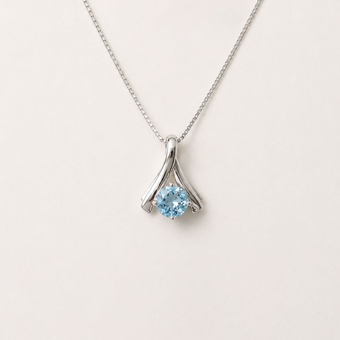 Silver Necklace N206 (Natural Topaz)