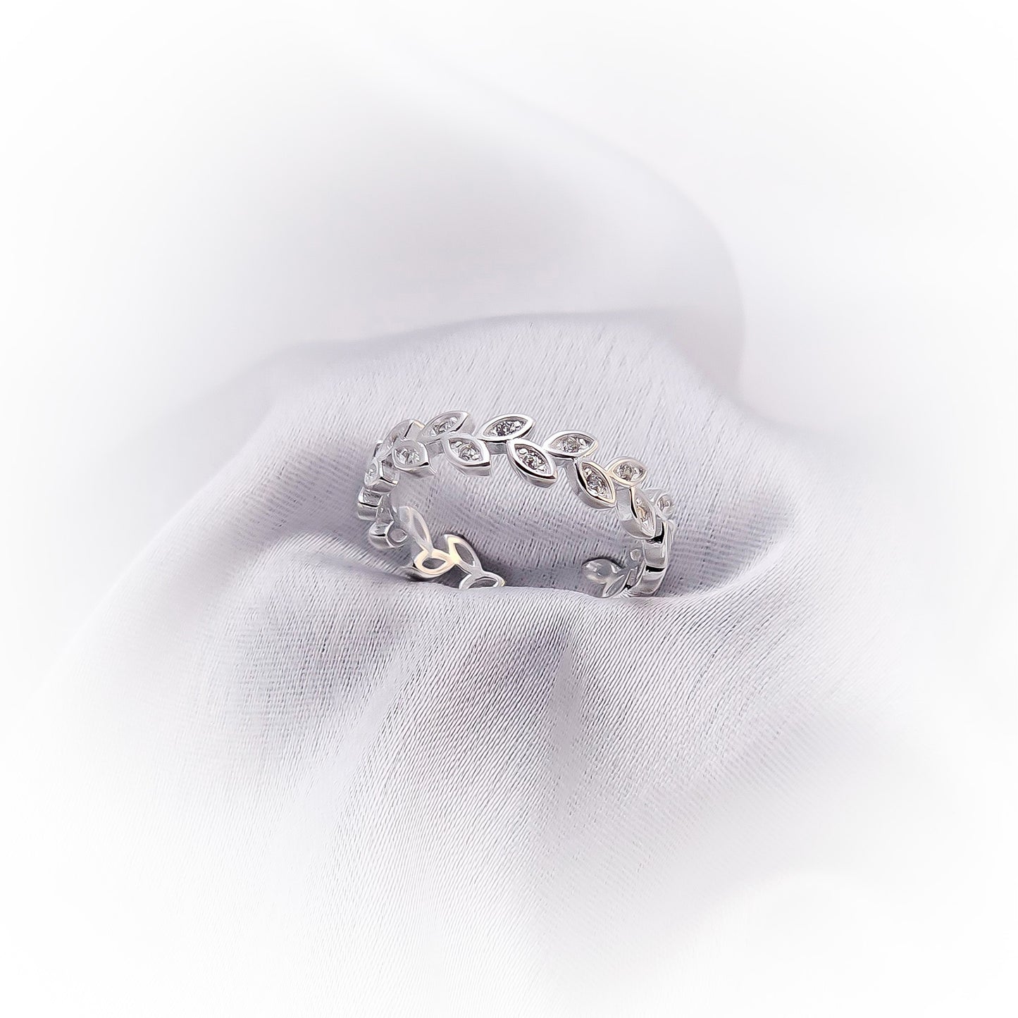 Silver Ring R042