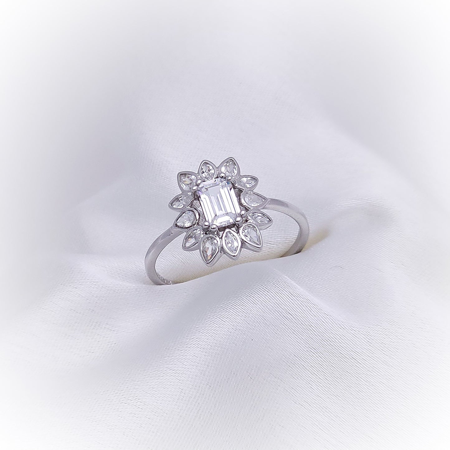 Silver Ring R100