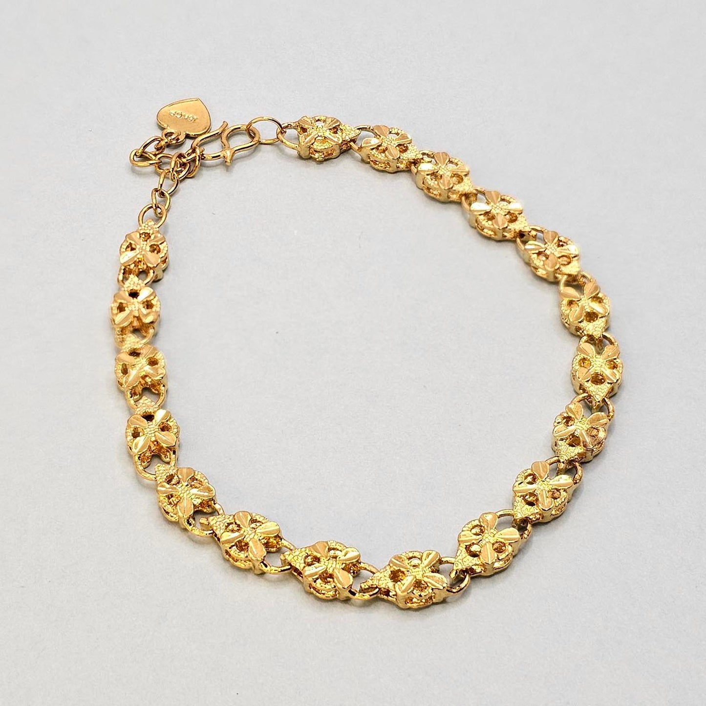 Gold Plated Bracelet B014