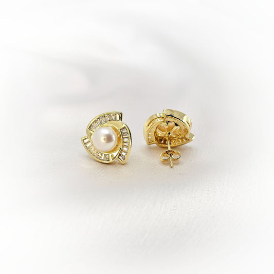 Natural Pearl Earrings E040 (White)