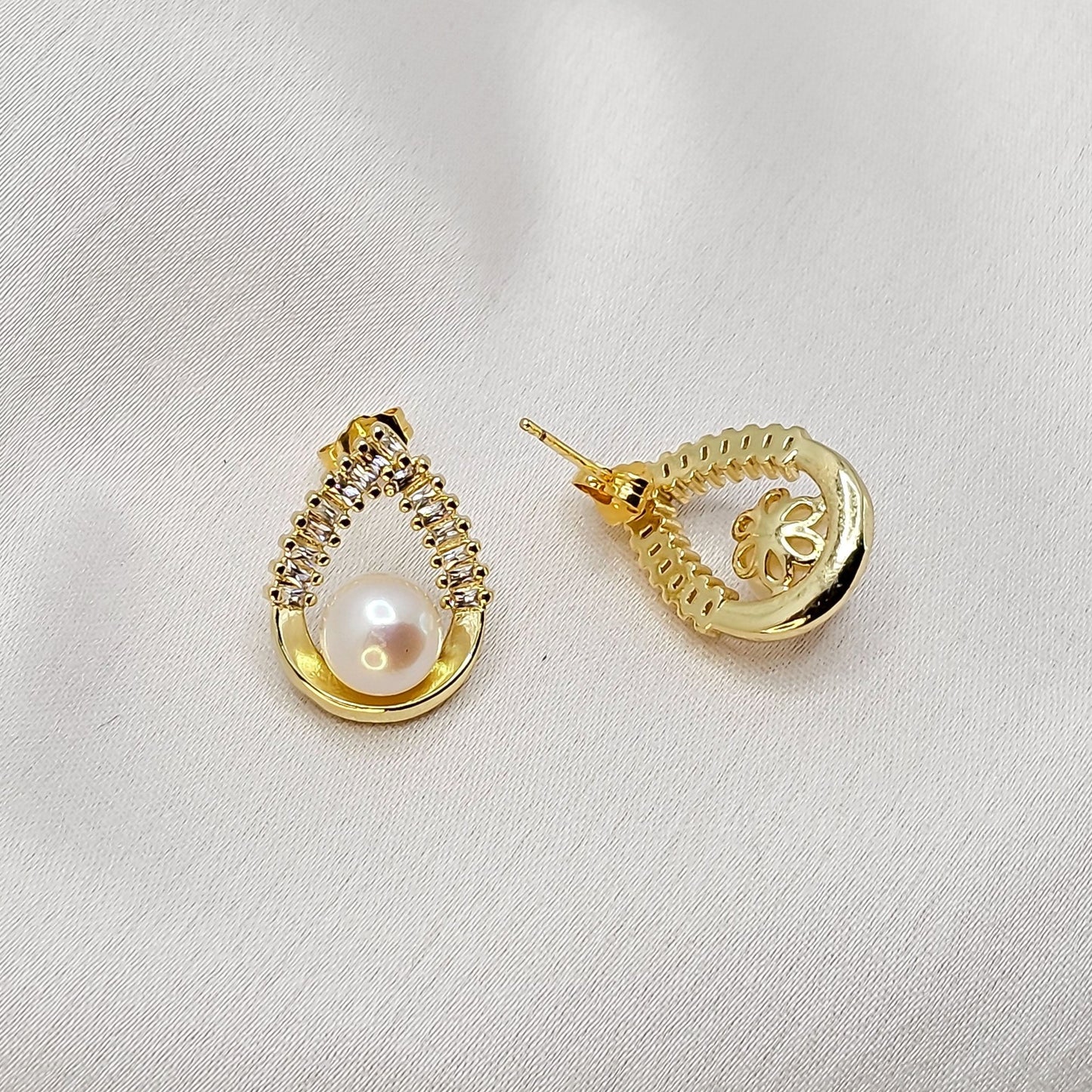 Natural Pearl Earrings E041