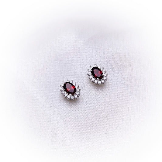 Silver Earrings E090 (Natural Garnet)