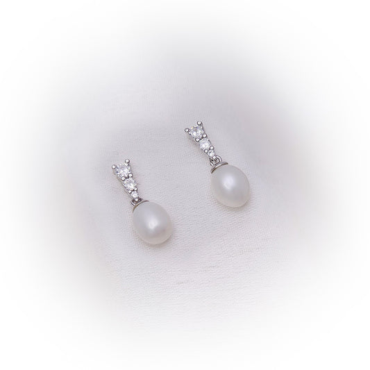 Natural Pearl Earrings E111 (White)