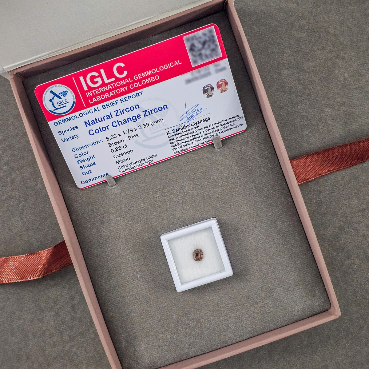 Natural Colour Change Zircon (G1011)