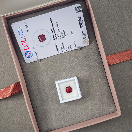 Natural Garnet (G1015)