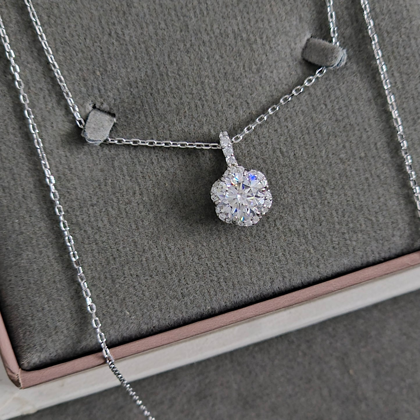 Silver Necklace N219 (Moissanite)