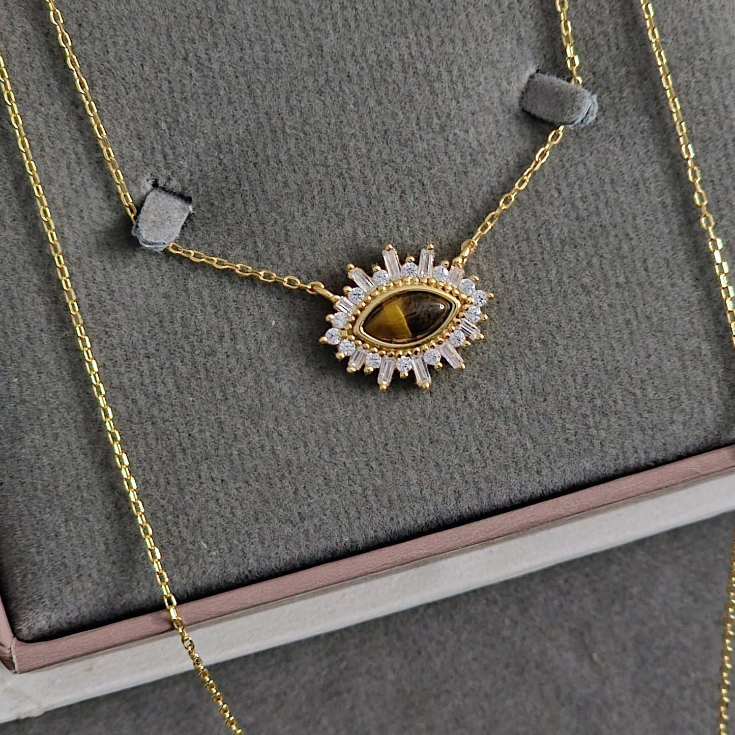 Silver Necklace N222 (Natural Tigers Eye)