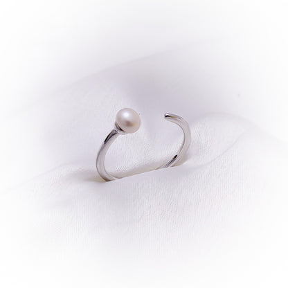 Silver Ring R056 (Natural Pearl)