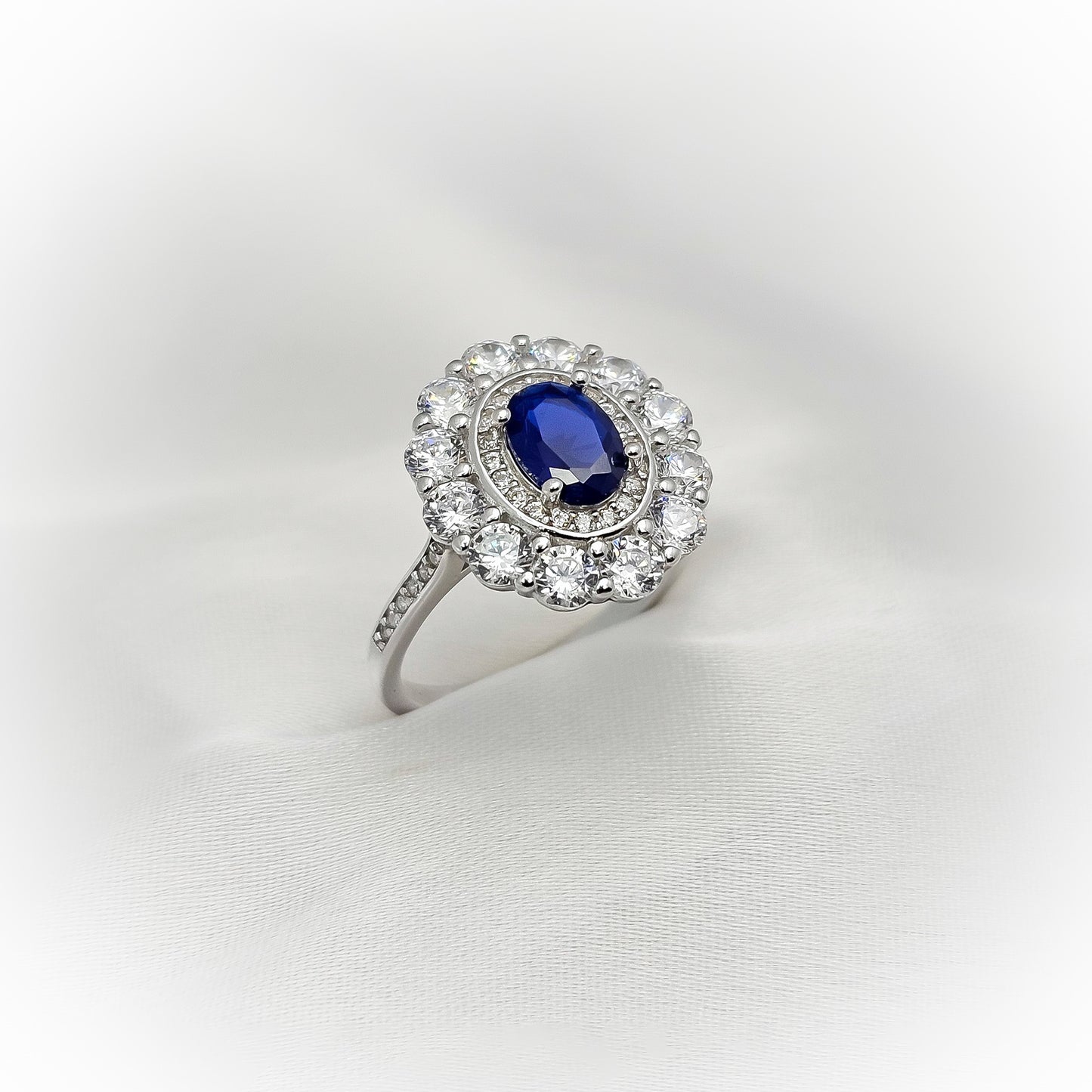 Silver Ring R104