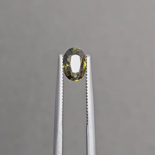 Natural Chrysoberyl (G1013)