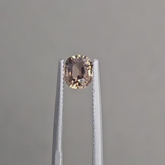 Natural Colour Change Zircon (G1011)